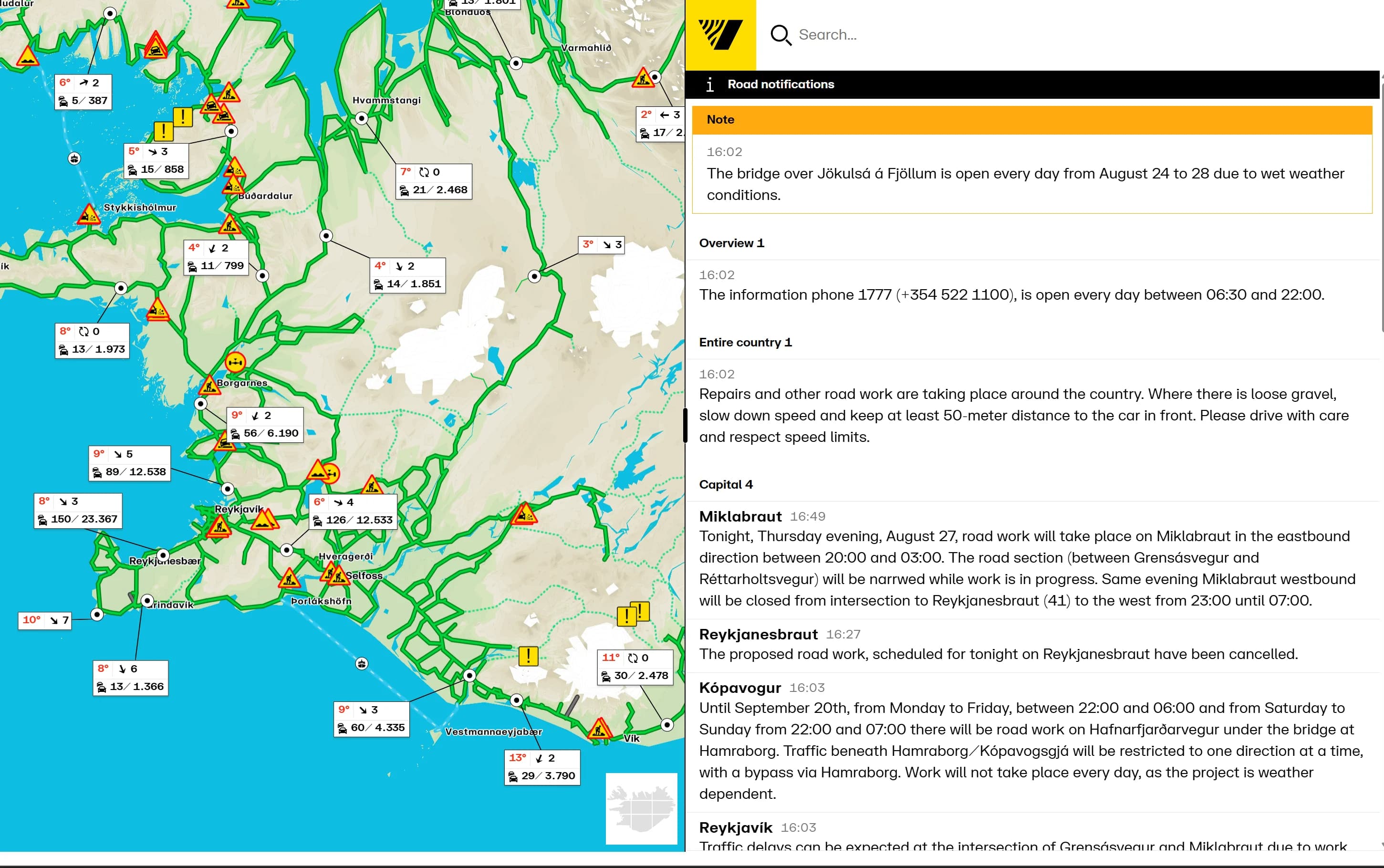 Mapa de road.is en verano, con todas las carreteras en verde y el aviso de información al 1777