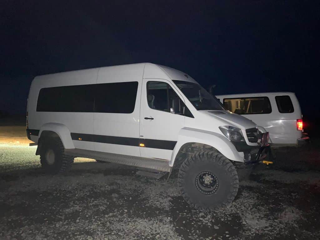 Superjeep Iceland cuevas de hielo islandia