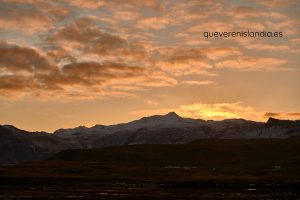 kirkjufell amanecer 300x200 - Que ver en Islandia