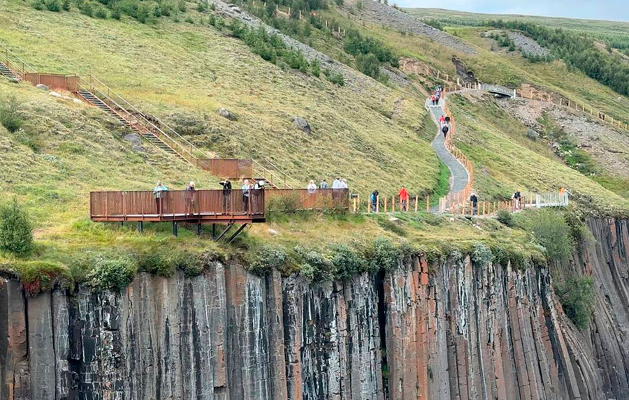 pasarelas lado oeste canon de basalto studlagil - Cañón de Basalto de Islandia
