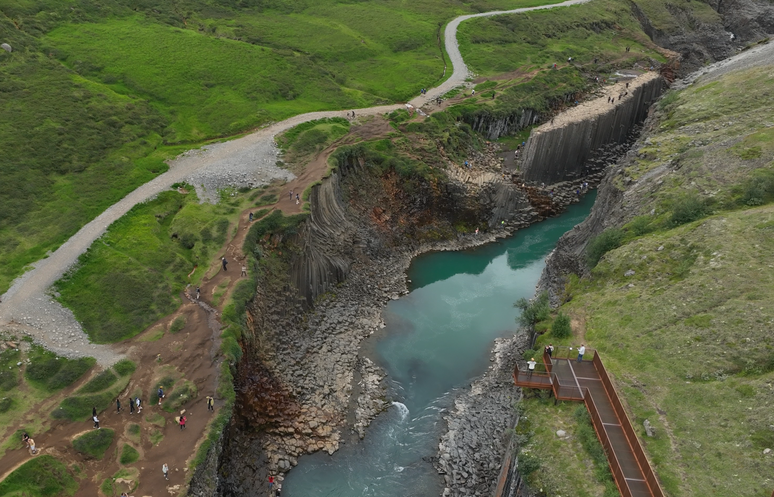 studlagil mirador lado oeste vistas aereas canon basalto islandia